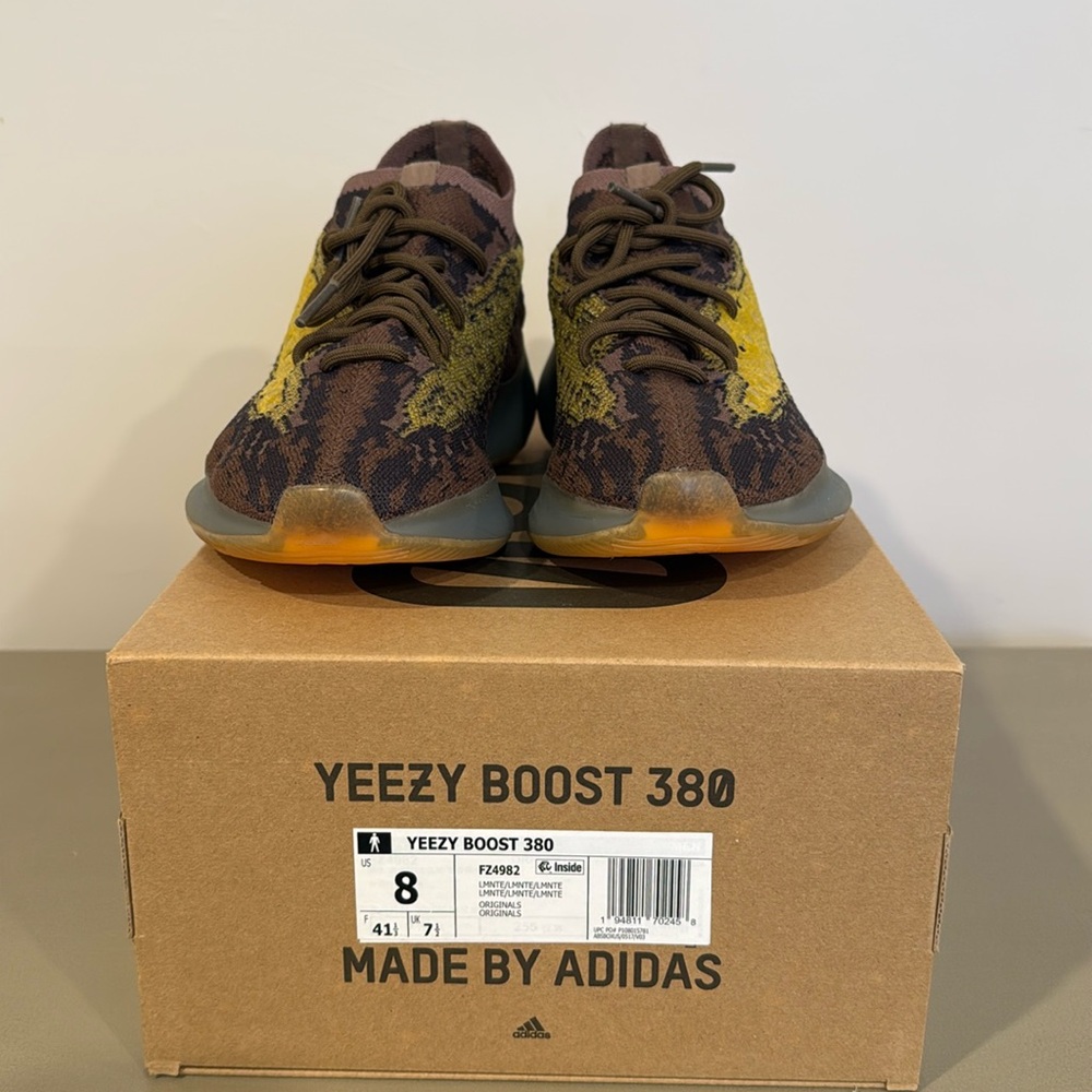 New with tags Yeezy Boost 380 Adidas size 8